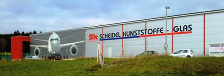 Kl. 9 und 10 besuchen lokalen Betrieb